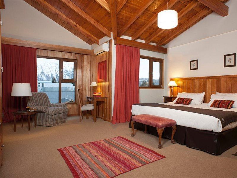 Las Bayas Home Suites Esquel Esterno foto