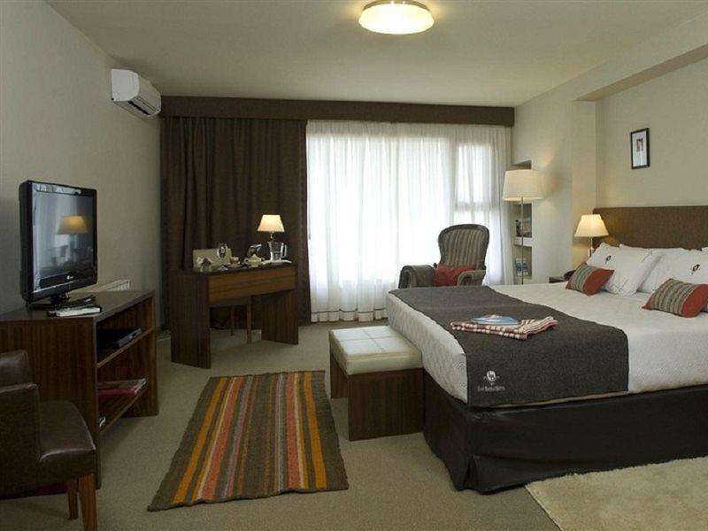 Las Bayas Home Suites Esquel Esterno foto