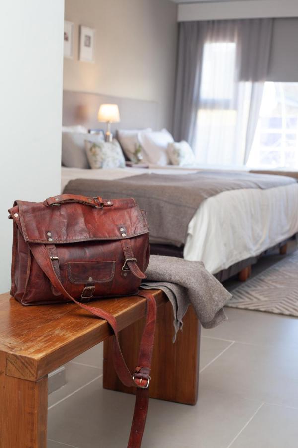 Las Bayas Home Suites Esquel Esterno foto
