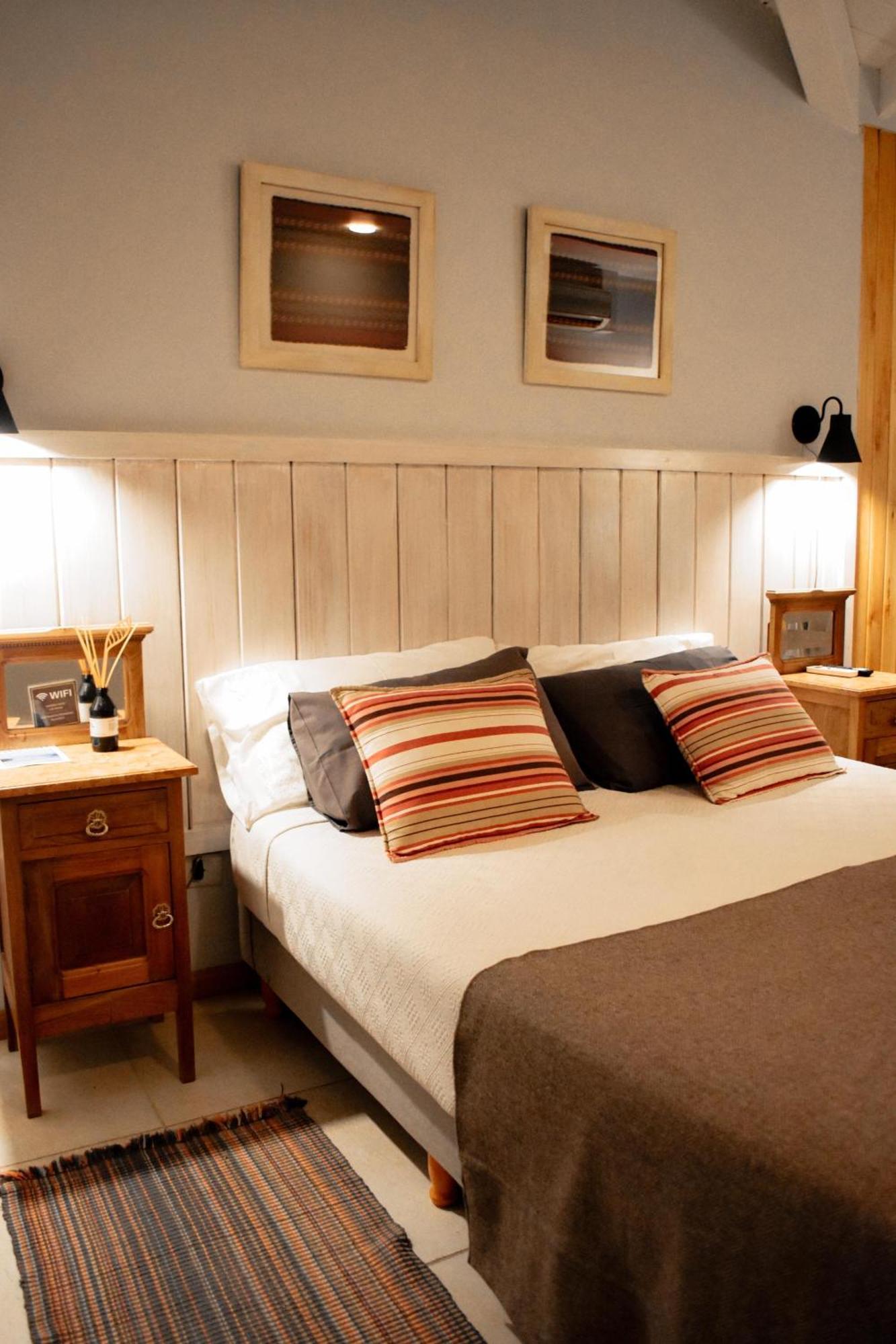 Las Bayas Home Suites Esquel Esterno foto