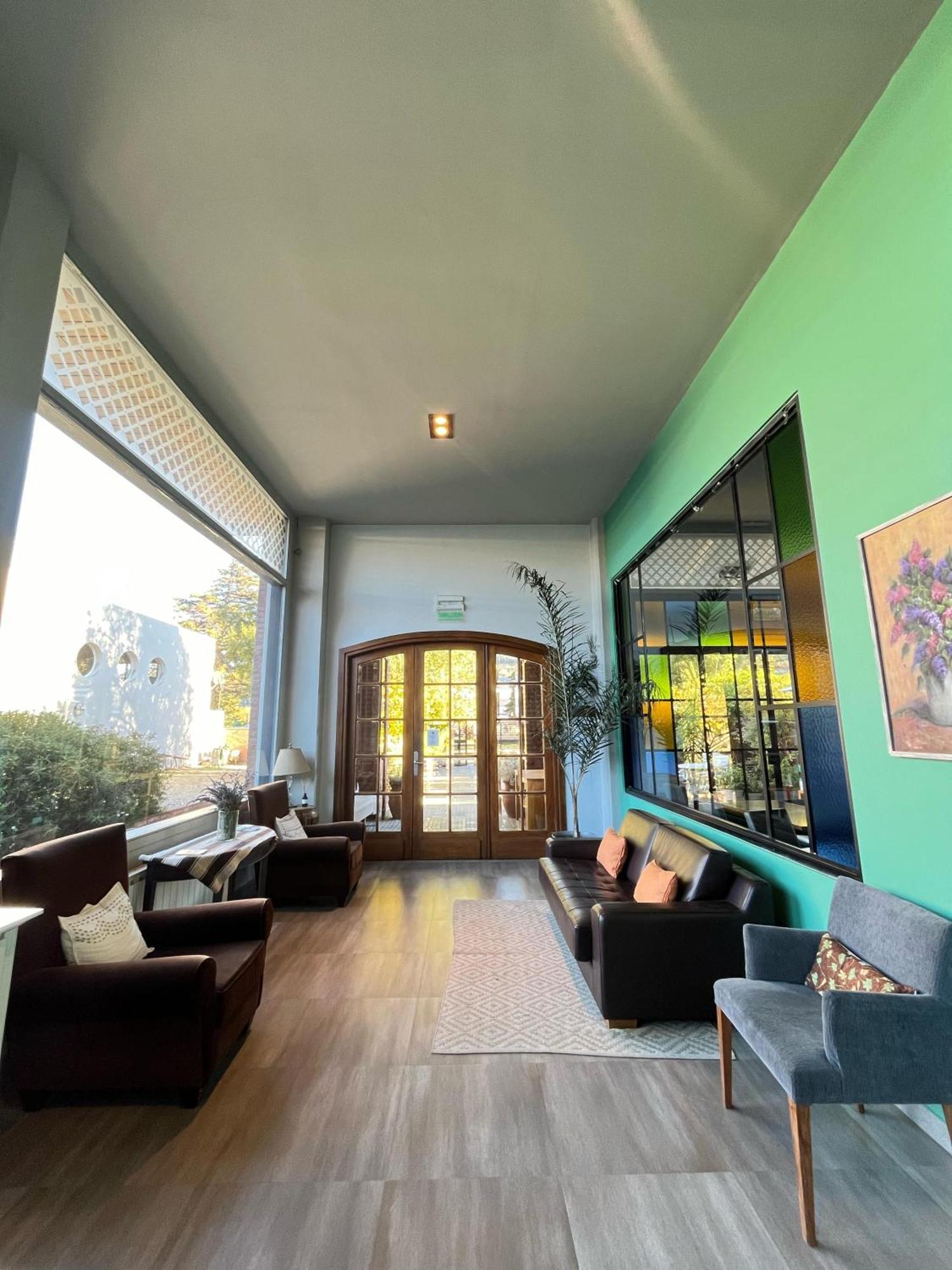 Las Bayas Home Suites Esquel Esterno foto