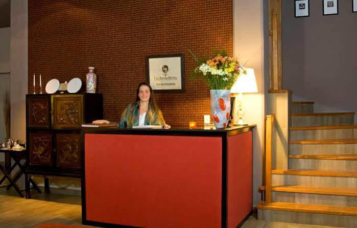 Las Bayas Home Suites Esquel Esterno foto